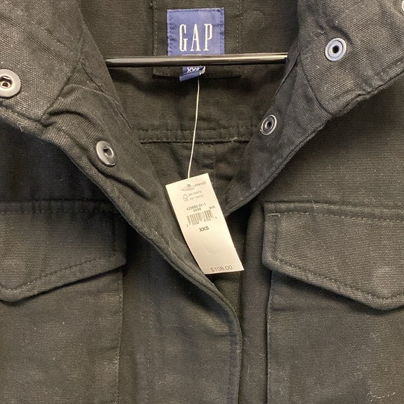 Gap jacket! - Picture 4 of 7